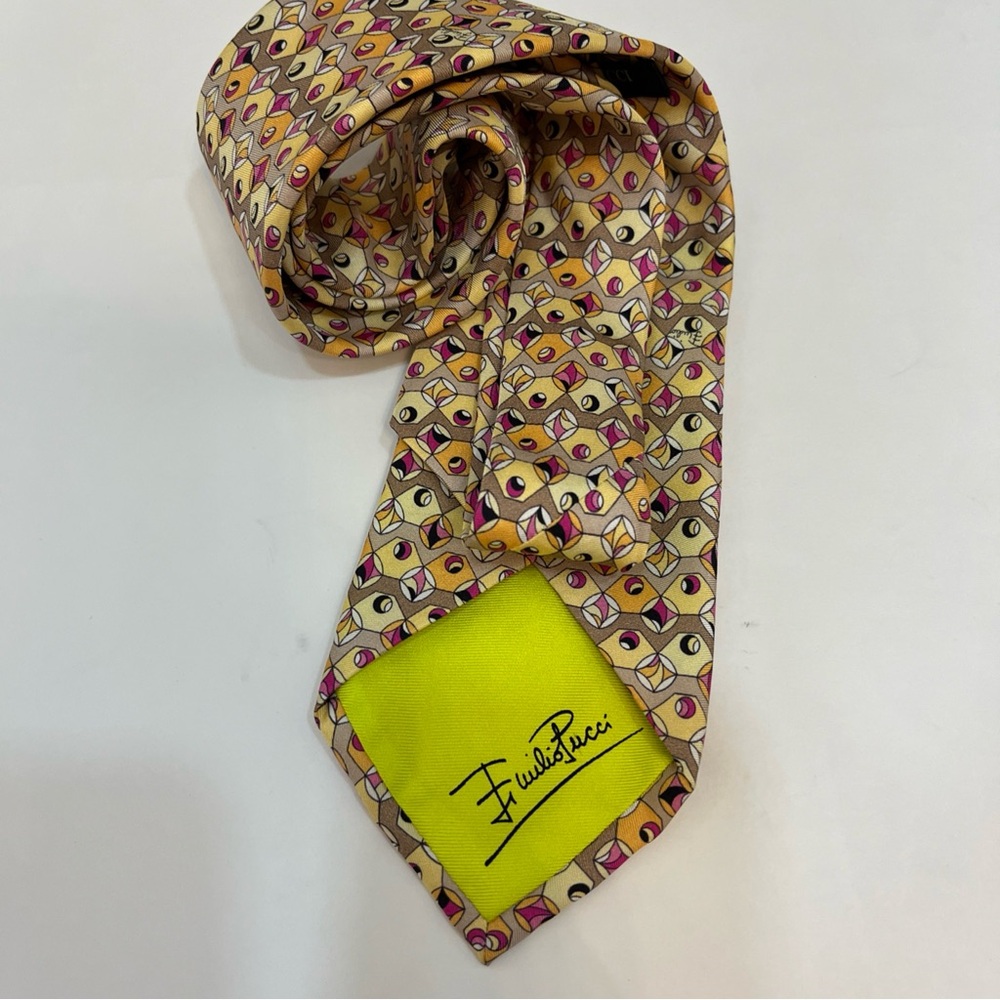 Emilio Pucci Geometric Yellow and Pink Silk Tie
